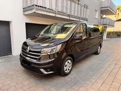 Schwarz Gebraucht 2021 Renault Trafic Life Van | 26.999 € (Fairer Preis)