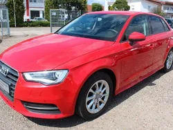 Rot Gebraucht 2014 Audi A3 Sportback Attraction Limousine | 6.495 € (Teuer)