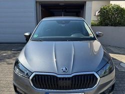 Grau Gebraucht 2024 Skoda Fabia Style Limousine | 20.999 € (Fairer Preis)
