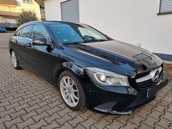 Schwarz Gebraucht 2015 Mercedes CLA250 Urban Limousine | 12.900 € (Superpreis)