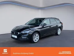 Mitternachtsschwarz Gebraucht 2024 Seat Leon Style Kombi | 22.490 € (Guter Preis)