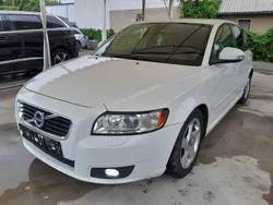 Weiß Gebraucht 2011 Volvo V50 Business Edition Kombi | 3.290 € (Fairer Preis)