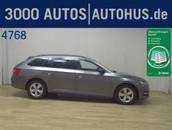 Grau Gebraucht 2022 Skoda Superb Ambition Kombi | 17.980 € (Guter Preis)