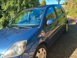 Blau Gebraucht 2006 Ford Fiesta Kleinwagen | 750 € (Superpreis)