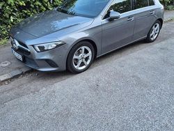Grau Gebraucht 2018 Mercedes A180 Limousine | 18.900 € (Etwas zu teuer)