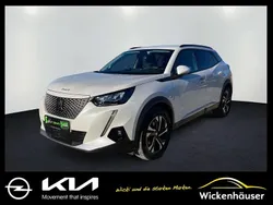 Lack weiss perlglänzend/typ au Gebraucht 2022 Peugeot e-2008 Allure SUV | 16.990 € (Guter Preis)