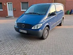 Blau Gebraucht 2010 Mercedes Vito Van / Kleinbus | 6.500 €