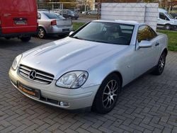Silber Gebraucht 1998 Mercedes SLK200 Cabrio | 3.350 € (Fairer Preis)