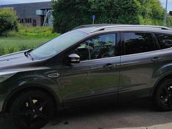 Grau Gebraucht 2016 Ford Kuga Titanium SUV | 10.499 € (Guter Preis)