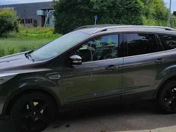 Grau Gebraucht 2016 Ford Kuga Titanium SUV | 10.499 € (Guter Preis)