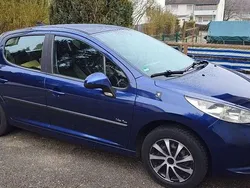 Blau Gebraucht 2009 Peugeot 207 Limousine | 1.950 € (Fairer Preis)
