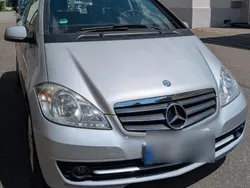Grau Gebraucht 2010 Mercedes A150 Limousine | 6.150 € (Fairer Preis)