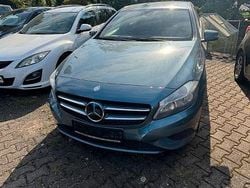 Blau Gebraucht 2013 Mercedes A180 Limousine | 8.999 € (Fairer Preis)