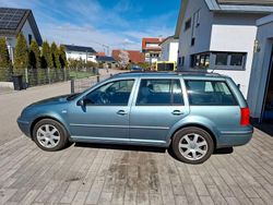 Blau Gebraucht 2003 VW Bora Basis Limousine | 899 € (Guter Preis)