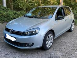 Silber Gebraucht 2012 VW Golf Match Limousine | 6.990 € (Etwas zu teuer)