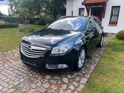 Schwarz Gebraucht 2013 Opel Insignia Active Kombi | 6.490 € (Guter Preis)
