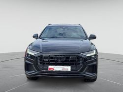 Orcaschwarz metallic Gebraucht 2021 Audi Q8 S-Line SUV | 66.880 € (Teuer)