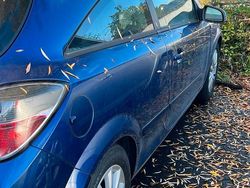 Blau Gebraucht 2007 Opel Astra GTC Limousine | 800 € (Superpreis)