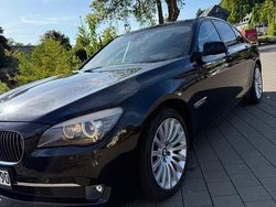 Schwarz Gebraucht 2009 BMW 730 Limousine | 15.400 € (Etwas zu teuer)