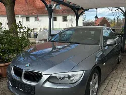 Gebraucht 2010 BMW 318 Cabriolet Cabrio | 15.000 €