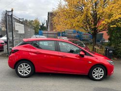 Rot Gebraucht 2016 Opel Astra Edition Limousine | 7.490 € (Superpreis)