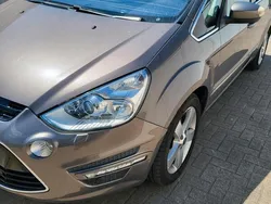 Braun Gebraucht 2012 Ford S-MAX S Van / Kleinbus | 6.900 € (Fairer Preis)