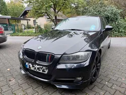 Schwarz Gebraucht 2011 BMW 320 Limousine | 4.500 € (Guter Preis)