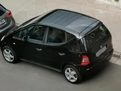 Schwarz Gebraucht 2000 Mercedes A190 Kleinwagen | 1.200 € (Fairer Preis)