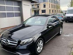 Schwarz Gebraucht 2017 Mercedes E250 Limousine | 25.500 € (Etwas zu teuer)