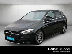 Kosmosschwarz metalliclack Gebraucht 2023 Mercedes B200 AMG line Van / Kleinbus | 31.880 € (Fairer Preis)