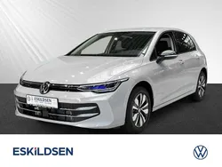 Blau Neu 2025 VW Golf VIII Life Limousine | 41.625 €