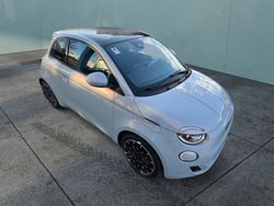 Blau Gebraucht 2023 Fiat 500e Icon Limousine | 29.991 €