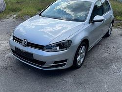 Silber Gebraucht 2015 VW Golf Limousine | 11.900 € (Fairer Preis)
