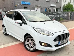 Weiß Gebraucht 2013 Ford Fiesta Titanium Kleinwagen | 5.799 € (Fairer Preis)