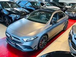 Grau Gebraucht 2021 Mercedes A35 AMG AMG Limousine | 44.999 €
