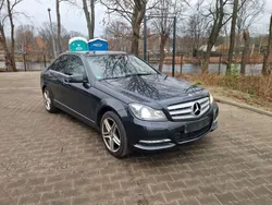 Schwarz Gebraucht 2013 Mercedes C220 Avantgarde Limousine | 11.000 € (Etwas zu teuer)