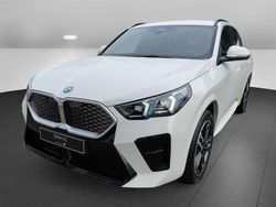 Alpinweiss iii Neu 2025 BMW iX2 M Sport SUV | 58.019 €