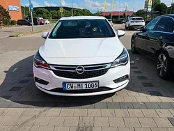 Weiß Gebraucht 2016 Opel Astra Limousine | 7.700 € (Guter Preis)