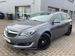 Shiny grey (rock) Gebraucht 2017 Opel Insignia Innovation Kombi | 7.999 € (Superpreis)