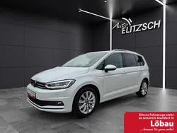 Oryxweiß perlmutteffekt Gebraucht 2024 VW Touran Highline Van / Kleinbus | 36.950 € (Fairer Preis)