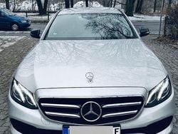 Silber Gebraucht 2019 Mercedes E300 Limousine | 27.990 € (Guter Preis)