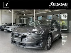 Magneticgrau (metallic) (metallic) Gebraucht 2023 Ford Focus Titanium Limousine | 19.990 € (Superpreis)