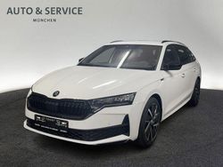 Weiß Gebraucht 2025 Skoda Octavia SportLine Kombi | 35.950 € (Teuer)