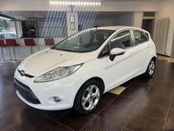 Weiß Gebraucht 2011 Ford Fiesta Titanium Kleinwagen | 6.490 € (Fairer Preis)