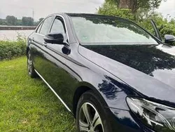 Blau Gebraucht 2016 Mercedes E220 Avantgarde Limousine | 26.990 € (Fairer Preis)