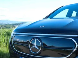 Schwarz Gebraucht 2023 Mercedes EQA300 Advanced SUV | 34.200 € (Fairer Preis)