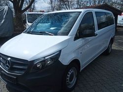 Arktikweiß Gebraucht 2018 Mercedes Vito Van / Kleinbus | 18.981 € (Etwas zu teuer)