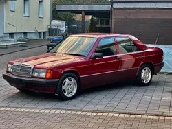 Rot Gebraucht 1993 Mercedes 190 Limousine | 5.999 €