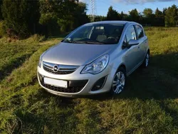 Silber Gebraucht 2013 Opel Corsa Edition Limousine | 4.800 € (Etwas zu teuer)