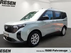 Grau Gebraucht 2024 Ford Tourneo Courier Titanium Van / Kleinbus | 24.990 € (Etwas zu teuer)
